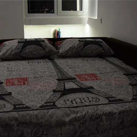 Apartment Cheap And Nice, In Center Plovdiv